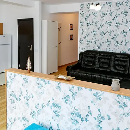 Apartment Seasons 1922